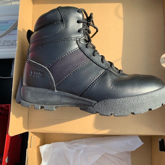 Boots - Picture 5 of 5